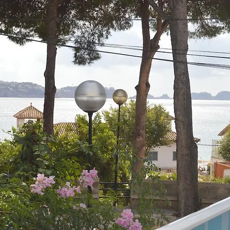 Petit Blau * Παγκουέρα